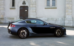 Надежный автомобиль Aston Martin mansory