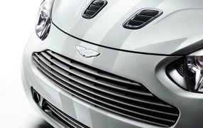 Тест драйв автомобиля Aston Martin cygnet
