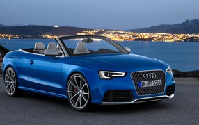 Новая машина Audi 2014