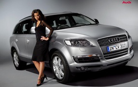 Красивый автомобиль Audi q7 в Москве