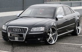 Красивый автомобиль Audi s8