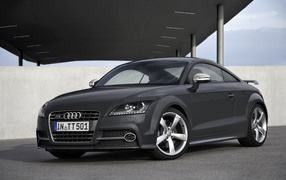 Новый автомобиль Audi TT 2014
