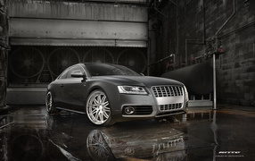 Фото автомобиля Audi s8