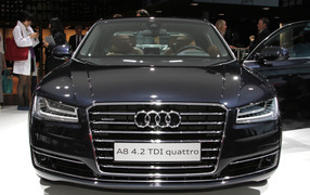 Test drive the car Audi A8 2014 