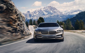 BMW на горной дороге