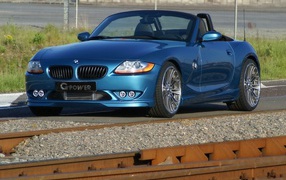 BMW у железной дороги