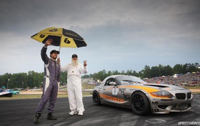 Автомобиль BMW Z4