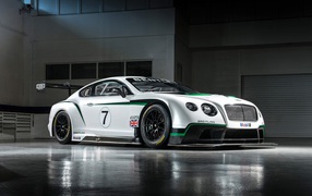 Автомобиль Bentley continental gt3