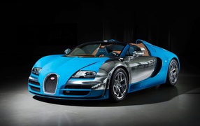 Голубой Bugatti Veyron
