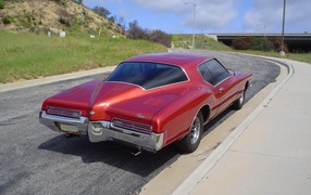 Red buick riviera 1971