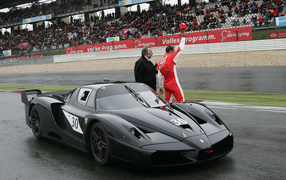 Черный Ferrari FXX