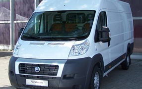 Красивый автомобиль Fiat Ducato в Москве