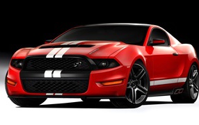 Красный Ford Mustang 2014