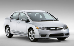 Новая машина Honda Civic 4D