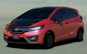 Надежная машина Honda Fit 2014