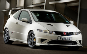 Тест драйв автомобиля Honda Civic 5D