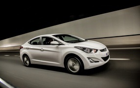 Тест драйв автомобиля Hyundai Elantra 2014