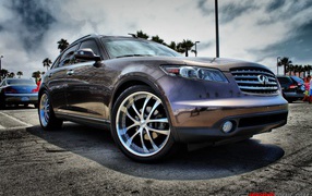Великолепный Infiniti FX35