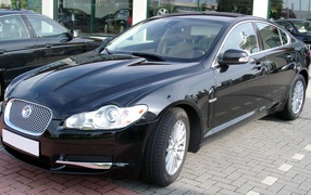 Роскошный Jaguar XF