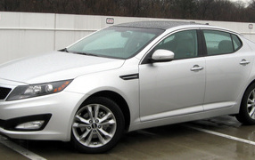 Новый автомобиль Kia Cadenza 2014 года