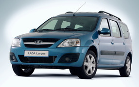 Бирюзовая Lada Largus