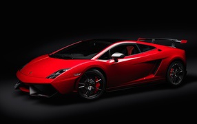 Красный Lamborghini Gallardo LP570 4