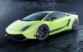 Зеленый Lamborghini Gallardo LP 570 4
