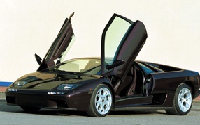 Новый автомобиль Lamborghini Diablo