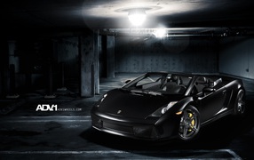 Черный Lamborghini Gallardo Spyder