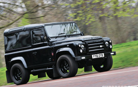Test drive the car Land Rover Defender 