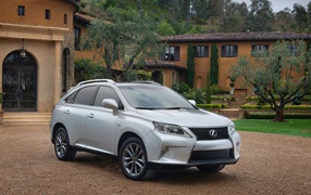 Белый Лексус RX 350