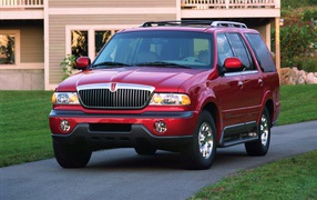 Надежная машина Lincoln Navigator 2015