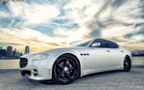 Новый автомобиль Maserati Quattroporte