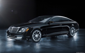 Красивый автомобиль Maybach  57