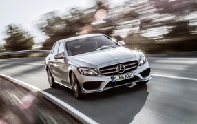 Стремительный Mercedes C class 2014