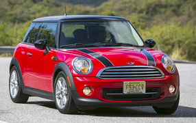 Новый автомобиль Мини Купер S 2014