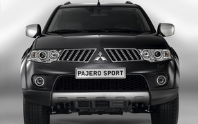 Фото автомобиля Mitsubishi Pajero Sport
