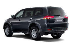 Надежная машина Mitsubishi Pajero Sport