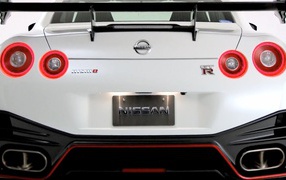Дизайн автомобиля Nissan GT-R Nismo 2014