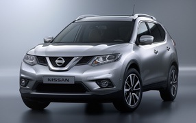 Тест драйв автомобиля Nissan X-Trail