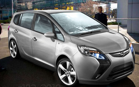 Новая машина Opel Zafira