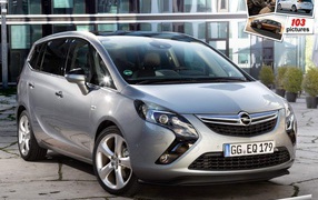 Автомобиль Opel Zafira на дороге