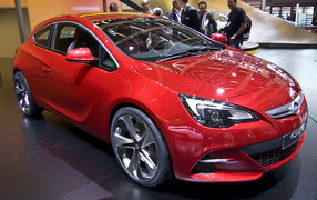 Надежная машина Opel Astra GTC 2014