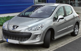 Серый Peugeot 308