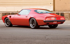 Новый автомобиль Pontiac Trans Am