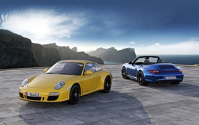 Автомобили Porsche 911 Carrera 4 GTS