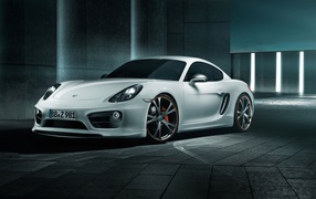 Автомобиль Porsche Cayman