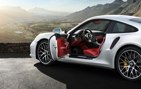 Новая машина Porsche 911 Turbo 2014