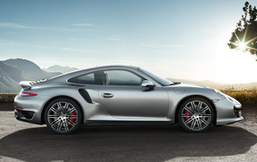 Reliable car Porsche 911 Turbo 2014 