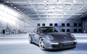 Silver Porsche car